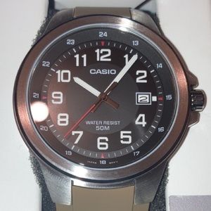Casio field watch MTPE190-1BV